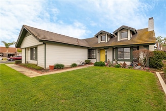 618 W Olive St, Corona, CA 92882