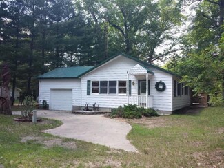 4709 N Able Rd, Irons, MI 49644