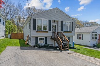 30 Morning Glory Rd, Cumberland, RI 02864