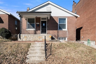 2917 MacKlind Ave, Saint Louis, MO 63139