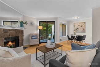 12505 NE 116th St Unit B32, Kirkland, WA 98034
