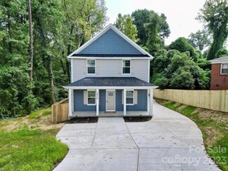 2916 L D Parker Dr, Charlotte, NC 28206