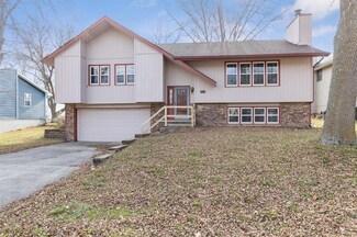 2615 Summer Meadows Dr, Perry, IA 50220