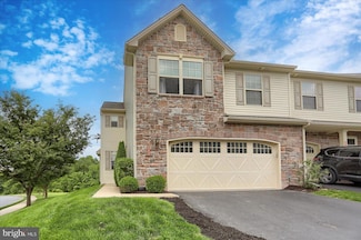 1844 Vista Dr, Mechanicsburg, PA 17055