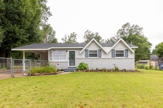 506 Garden Ln, West Memphis, AR 72301