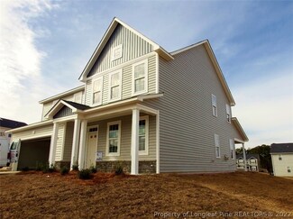41 Silk Oak Dr, Bunnlevel, NC 28323