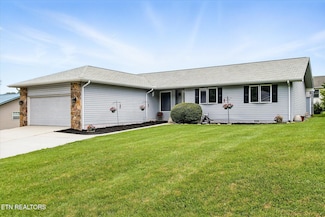 157 Southgate Dr, Crossville, TN 38555