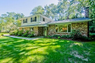122 Bungalow Ave, Greenfield, MA 01301