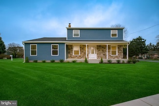 125 N Shore Rd, Upper Township, NJ 08223