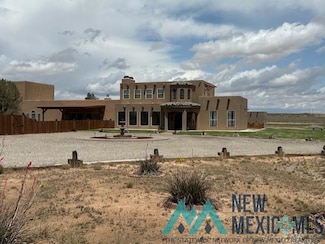 5215 Beargrass Rd, Roswell, NM 88201