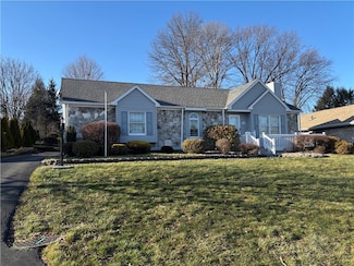 410 Dove Dr, Uniontown, PA 15401