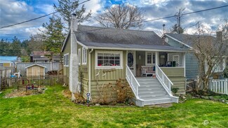 2135 Alder St, Point Roberts, WA 98281