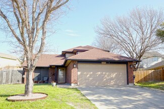 10228 Pack Saddle Ct, Fort Worth, TX 76108