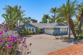 1045 Emelita St, Fallbrook, CA 92028