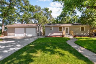 845 4th Ave W, Shakopee, MN 55379