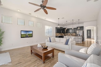 8809 W Hayward Ave, Glendale, AZ 85305