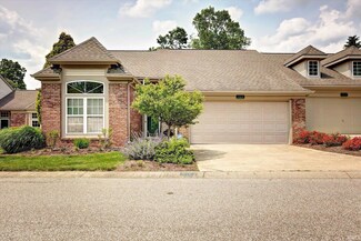 723 E Moss Creek Dr, Bloomington, IN 47401
