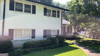 416 Barbashela Dr, Stone Mountain, GA 30088