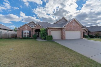 9016 NW 82nd St, Yukon, OK 73099