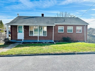 203 Edwards Ave, Princeton, WV 24740