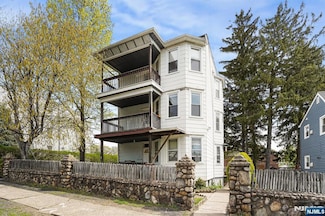 197 Westervelt Ave Unit 2, Hawthorne, NJ 07506
