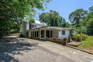 4505 Cahaba River Rd, Vestavia, AL 35243