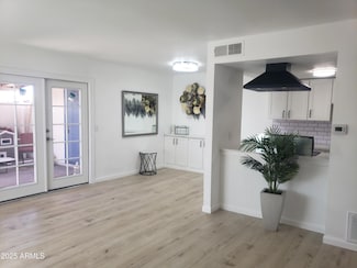 5203 N 42nd Dr Unit 604, Phoenix, AZ 85019