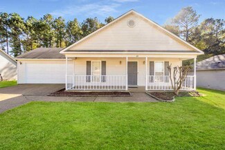 64 Berkshire Dr, Jackson, TN 38305