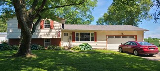 790 N Buena Vista St, Newark, OH 43055