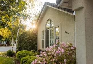 2312 Windwood Ct, Redding, CA 96002