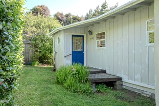 10076 NW Swallow St, Seal Rock, OR 97376