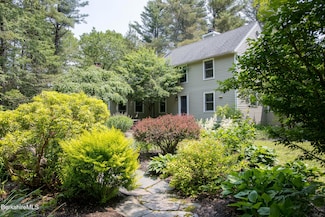 71 E Hubbard Rd, Sandisfield, MA 01255