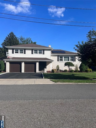 126 Dorchester Rd, Hackensack, NJ 07601