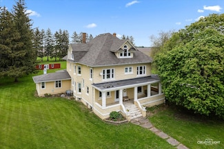 2035 Chicago Rd, Earlville, IL 60518