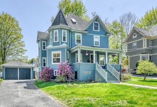 42 North Ave, Melrose, MA 02176