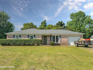 4646 Norwich Rd, Wilmington, NC 28405