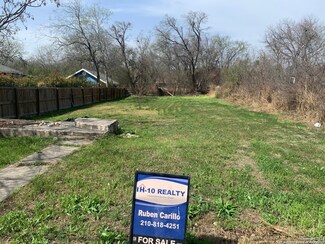 817 Martin Luther King Dr, San Antonio, TX 78203