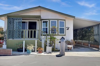 15 Oriole Ln, Oceanside, CA 92057