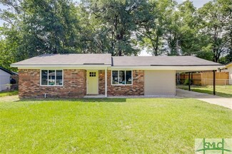 305 E 4th St, Springfield, GA 31329