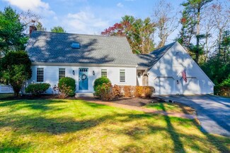 424 Chandler St, Duxbury, MA 02332