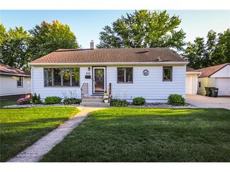 808 3rd St S, Cold Spring, MN 56320