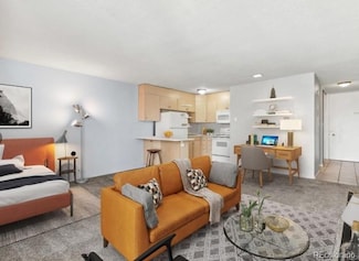 2500 S York St Unit 410, Denver, CO 80210