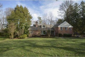 1231 Pinewood Rd, Villanova, PA 19085