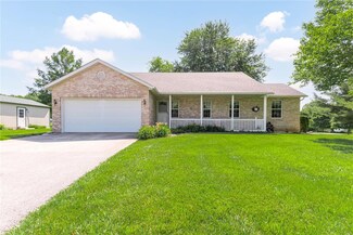 630 Blackjack Rd, Troy, IL 62294