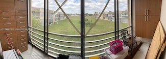 9101 Sunrise Lakes Blvd Unit 213, Sunrise, FL 33322