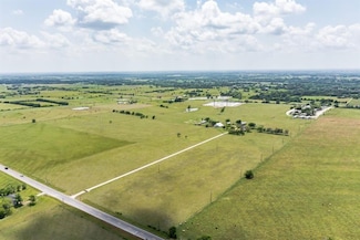 1230 Fm 155 S, Weimar, TX 78962