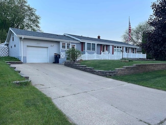 2019 River View Dr, Janesville, WI 53546