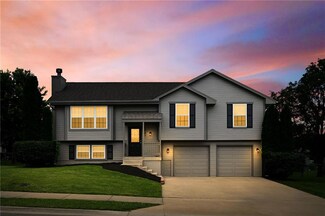 1705 Johnston Dr, Raymore, MO 64083