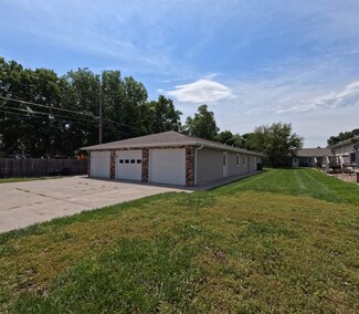 1709 9th Ave Unit 812 W 18th Avenue, Kearney, NE 68845