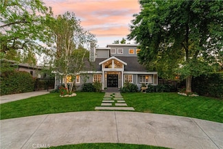 23134 Collins St, Woodland Hills, CA 91367